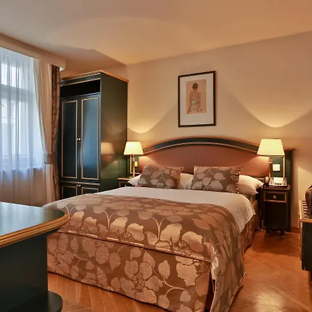 Elysee Hotel-3