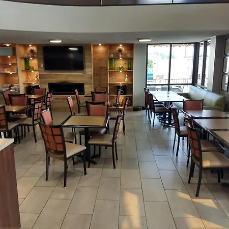 Country Inn & Suites By Radisson, Indianapolis East, In-2