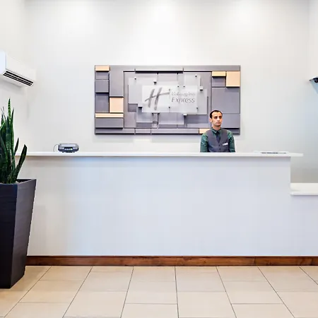 Holiday Inn Express Brooklyn By Ihg-2