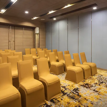 Solitaire Bangkok Sukhumvit 11 By Kingston Hotels-2