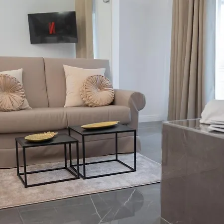 Nm Luxury Suites-3