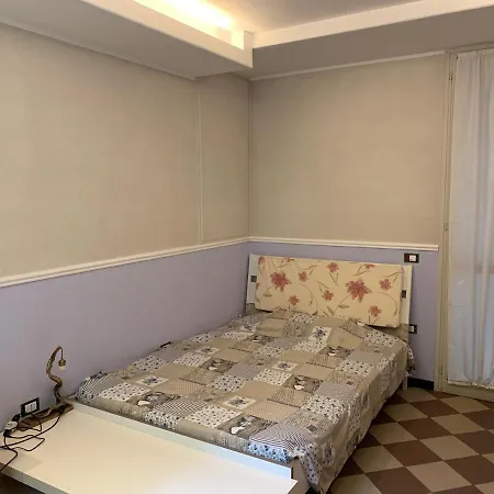 2R B&B-3