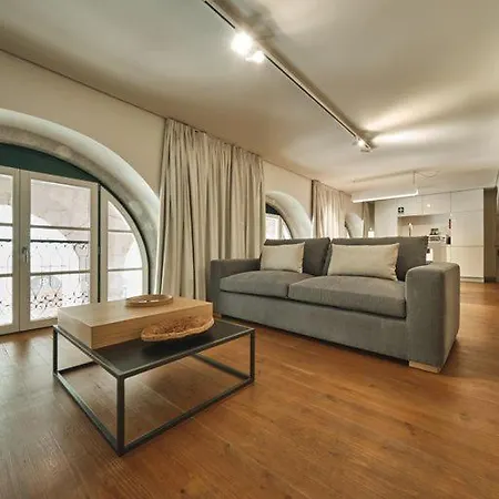 Look Living, Lisbon Design Apartments-3