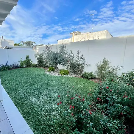 Bari Airport Rooms-2