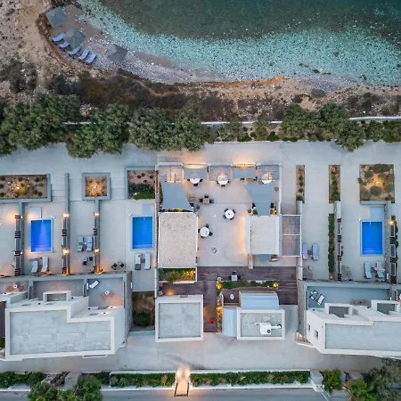 Paros Comfy Suites-3