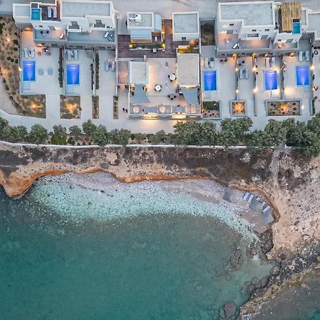 Paros Comfy Suites-2
