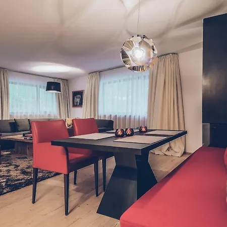 Elizabeth Arthotel Adults Only-2