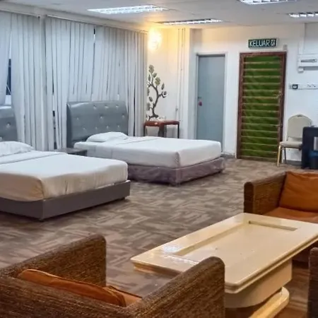 Golden Leaf Hotel Danga Bay-3
