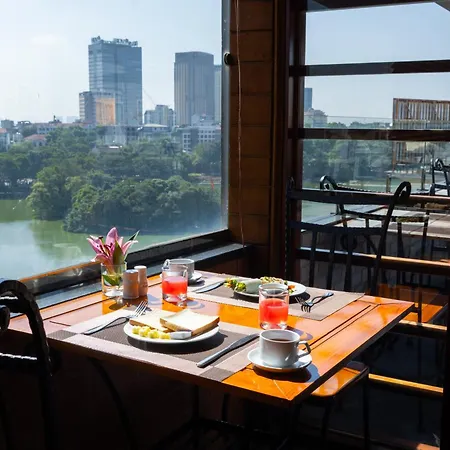 Centre Point Hanoi Hotel-3