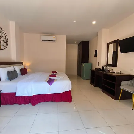 Seven Seas Hotel Patong Beach-3