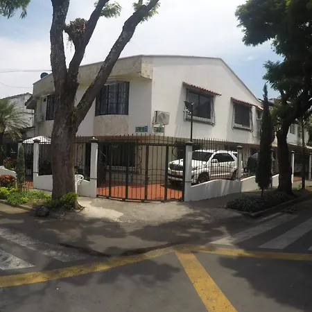 Casa Hotel Flor Del Valle-2