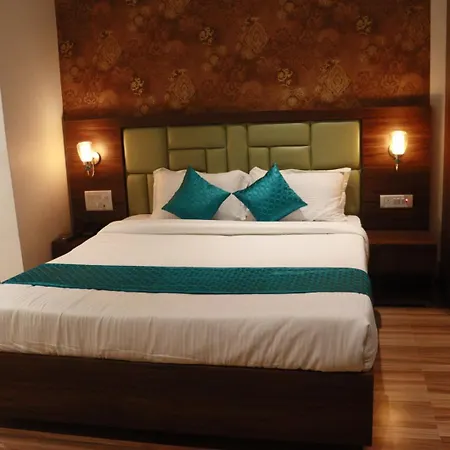 Hotel Candor Amigo Airoli Mind Space-2