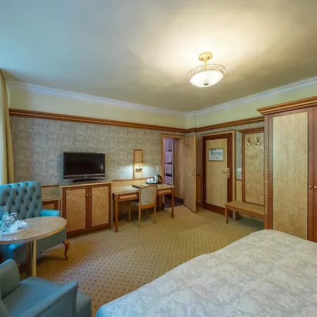 Haecker'S Hotel-3