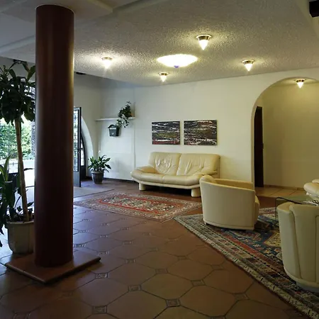 Aparthotel Al Lago-3