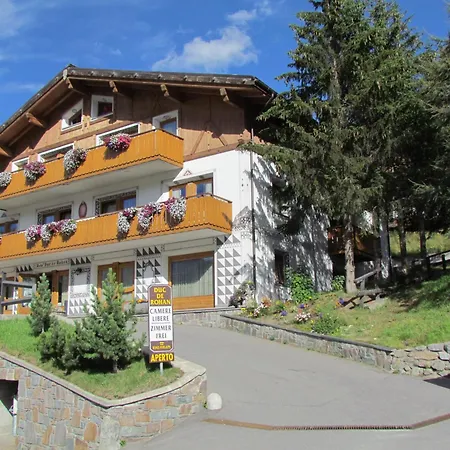 Hotel Duc De Rohan-3