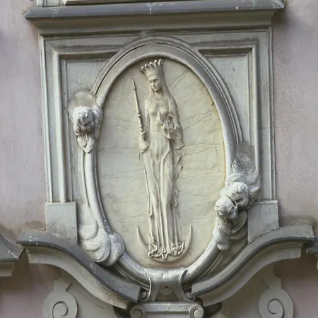Schlosshotel Römischer Kaiser-3
