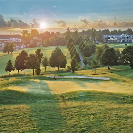 Gut Heckenhof Hotel&Golfresort an der Sieg GmbH&Co. KG-2