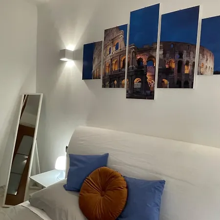 Domus Massimiliani Guesthouse-3
