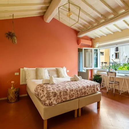 Secret Garden Firenze B&B-2