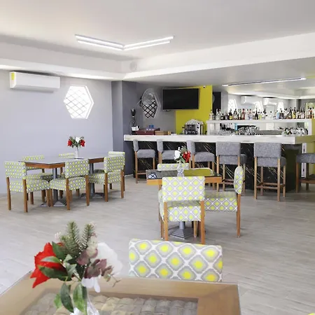 Hotel Capriccio Mare y Restaurante-2