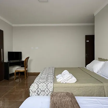 Dilucca Suite 03 - Pousada Karaiba Prox Umc, Praia Clube E Shopping-3