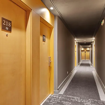 B&B Hotel Girona 3-2