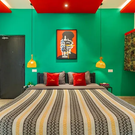 Whoopers Boutique Hotel Morjim-3
