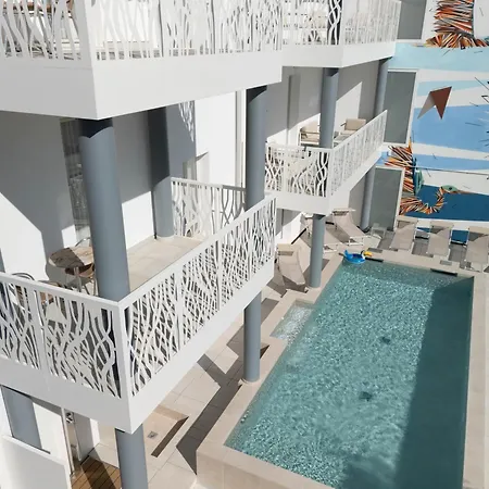 Hotel Marzia Holiday Queen-2