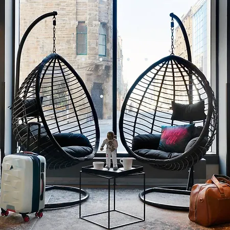 Moxy Edinburgh-2