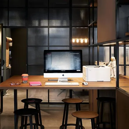 Moxy Edinburgh-2
