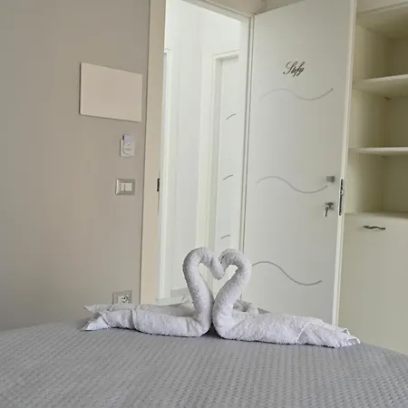 Bebsantaniellohouse1-2