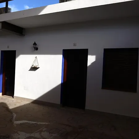 Hospedium Hostal La Paz Parking Gratis-2