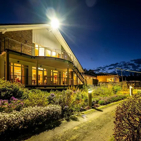 Gut Heckenhof Hotel&Golfresort an der Sieg GmbH&Co. KG-3