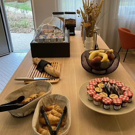 Sweetly Versailles Saint-Quentin En Yvelines-2