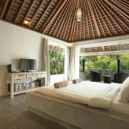 Surflodge Limasan Bali-2