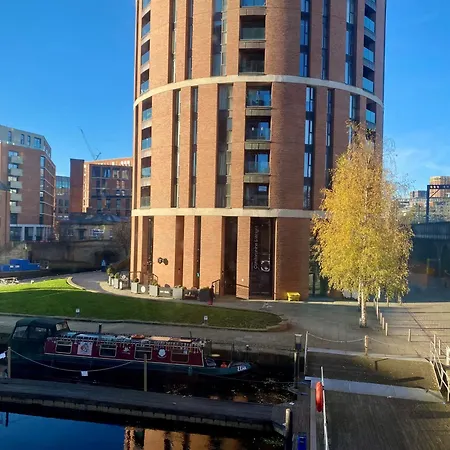 Doubletree By Hilton Leeds-3