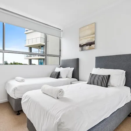Harbour Quays Apartments-3