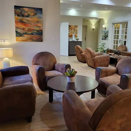 Best Western Blanche de Castille Dourdan-3