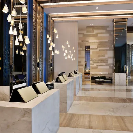 Hilton Abu Dhabi Yas Island-3