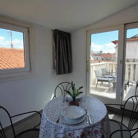 Villa Varos-Charming Stone House In Split Old Town-2