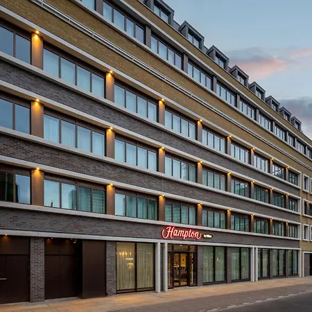 Hampton By Hilton London City-2