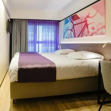 Ostend Hotel-3