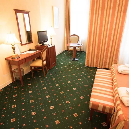 Humboldt Park Hotel & Spa-2