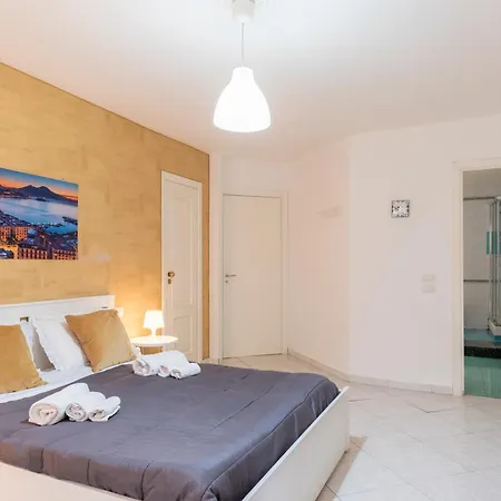 Napoli centro, DM suites-2