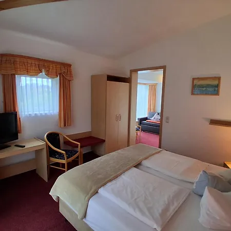 Hotel Haus Oberland-2