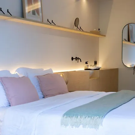 Poutrelle Guestrooms-3