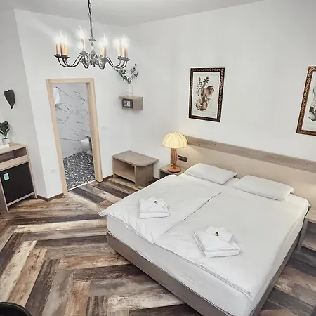OH Apartments&Rooms-3