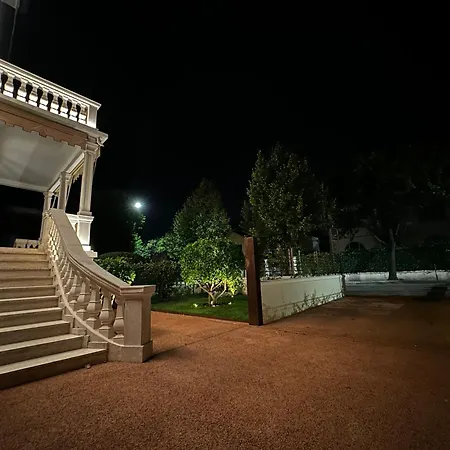 B&B Villa Margherita - Luxury Rooms In Padua-3