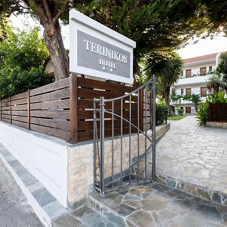 Terinikos Sunny Garden Hotel & Junior Suites-2