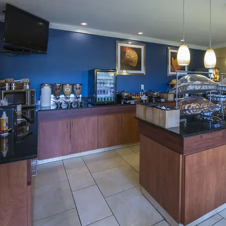 Days Inn By Wyndham Florence Near Civic Center-3